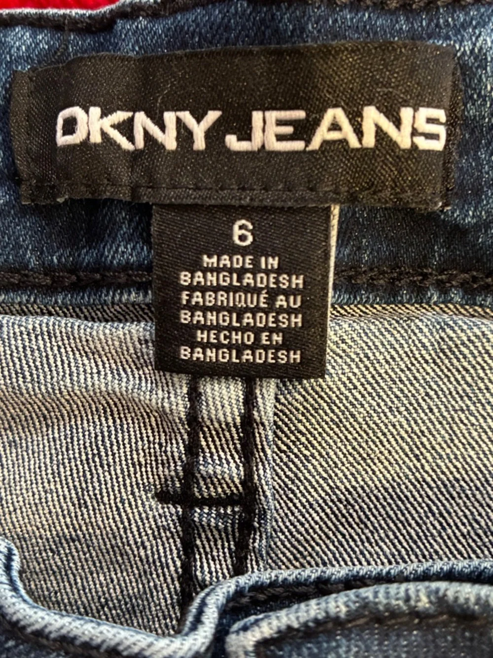 DKNY Jeans Denim Cuffed Shorts Women's Size 6 Blue Mid Rise Stretch